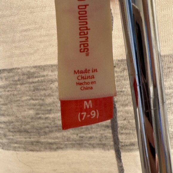 No Boundaries Butterfly Graphic T-Shirt Gray Stripe Cap Sleeve Top Juniors M 7/9 - Picture 2 of 5